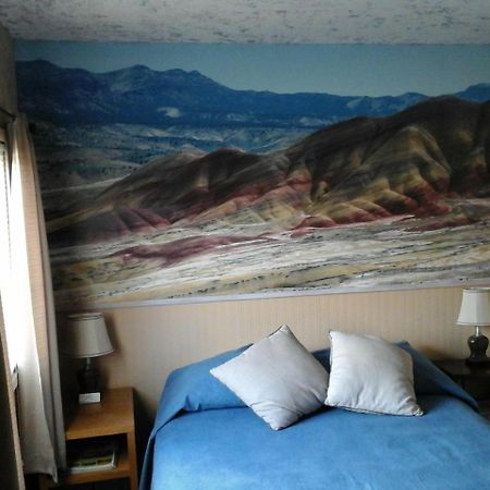 River Bend Motel Llc Spray Eksteriør bilde