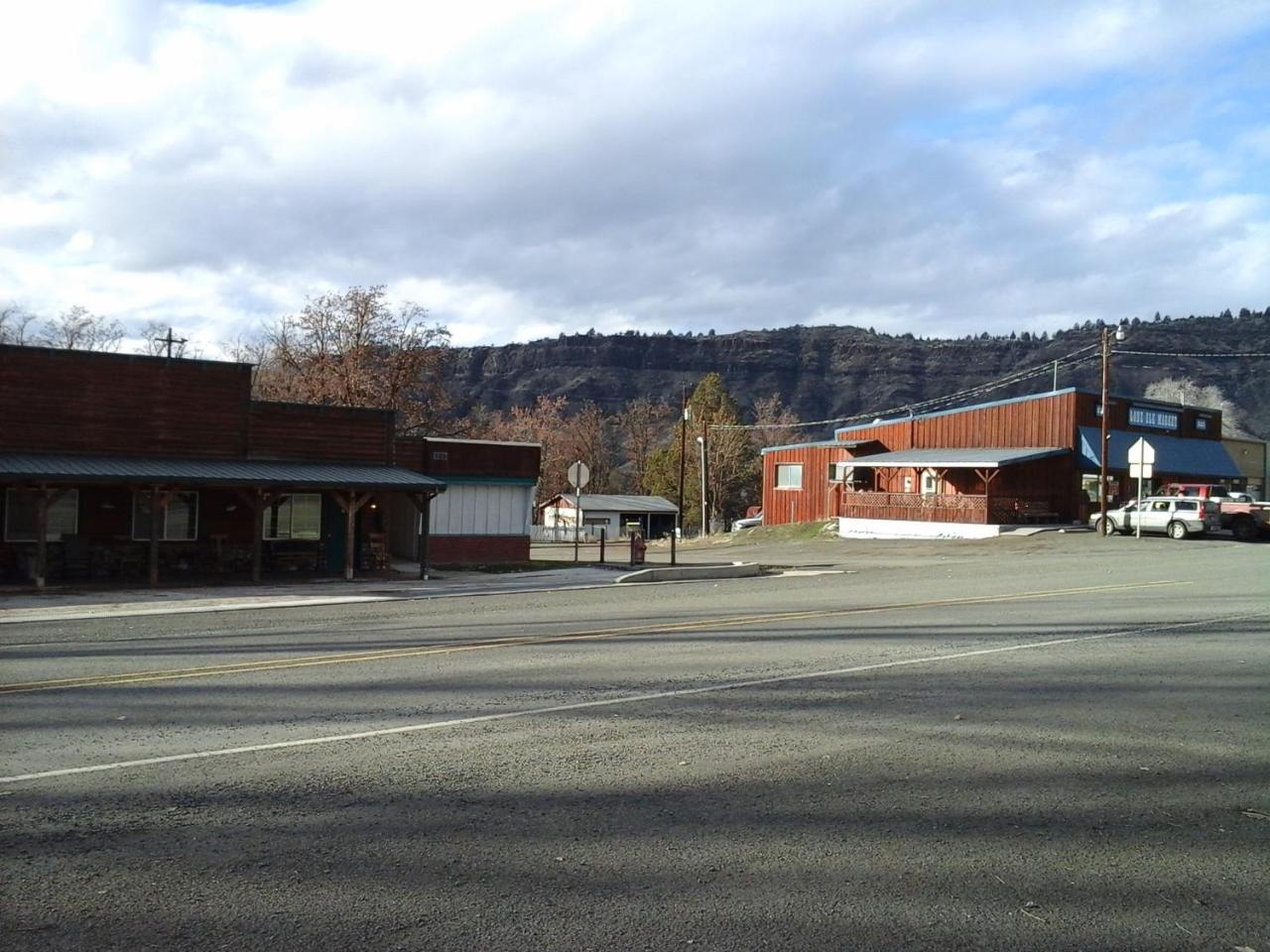 River Bend Motel Llc Spray Eksteriør bilde