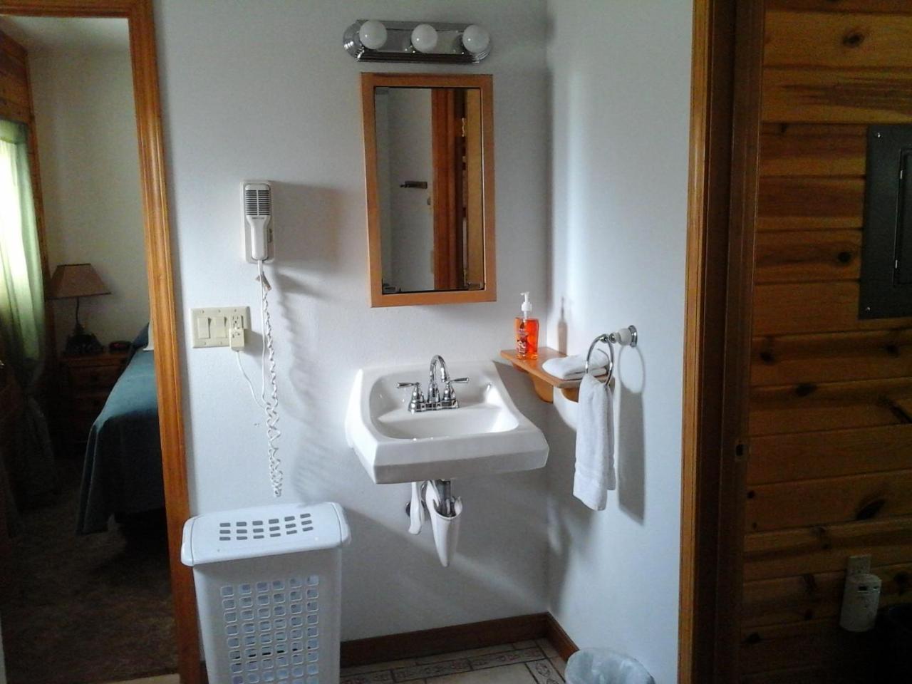 River Bend Motel Llc Spray Eksteriør bilde