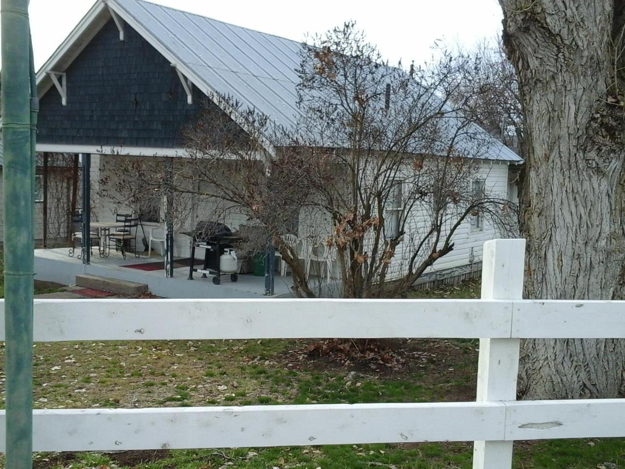 River Bend Motel Llc Spray Eksteriør bilde
