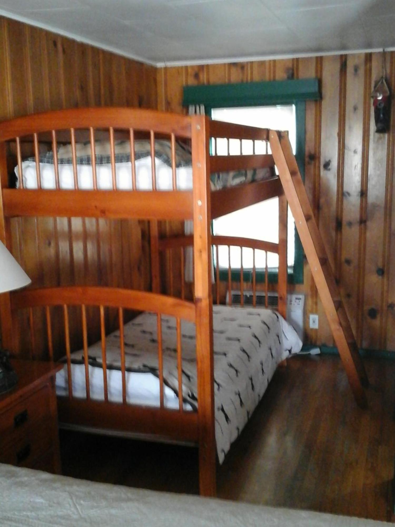 River Bend Motel Llc Spray Eksteriør bilde